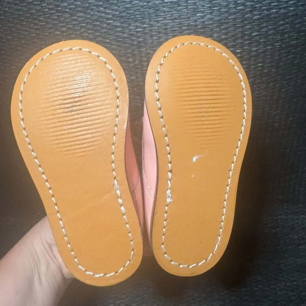 Josmo Plain Walking Shoes